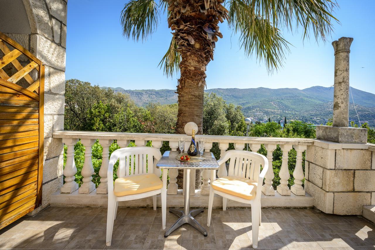 Two Palms Villa Zaton  Exterior foto